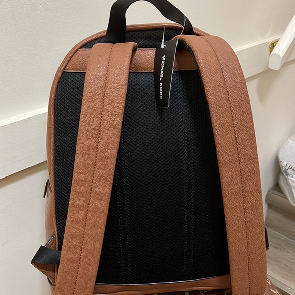 Brandnew Michael Kors Laptop Backpack - Picture 3 of 10